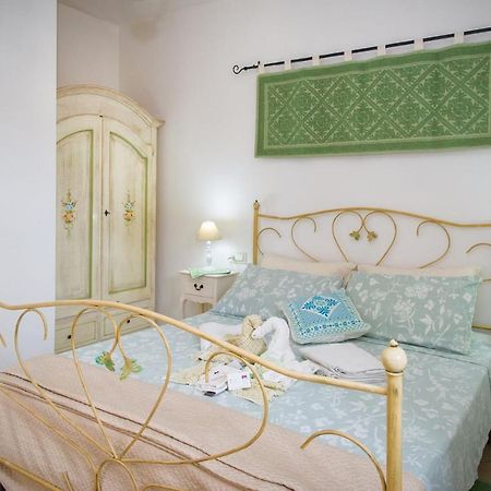 Holiday Room Sa Tebia Oristano Exteriér fotografie