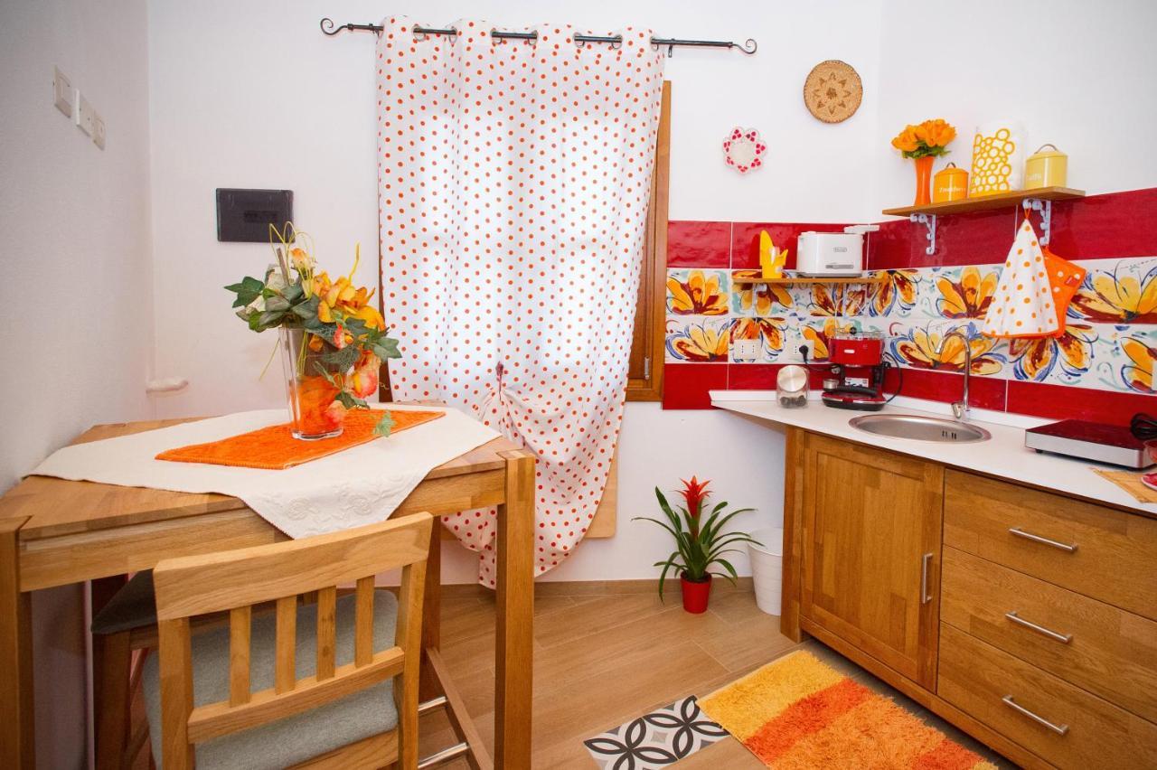 Holiday Room Sa Tebia Oristano Exteriér fotografie